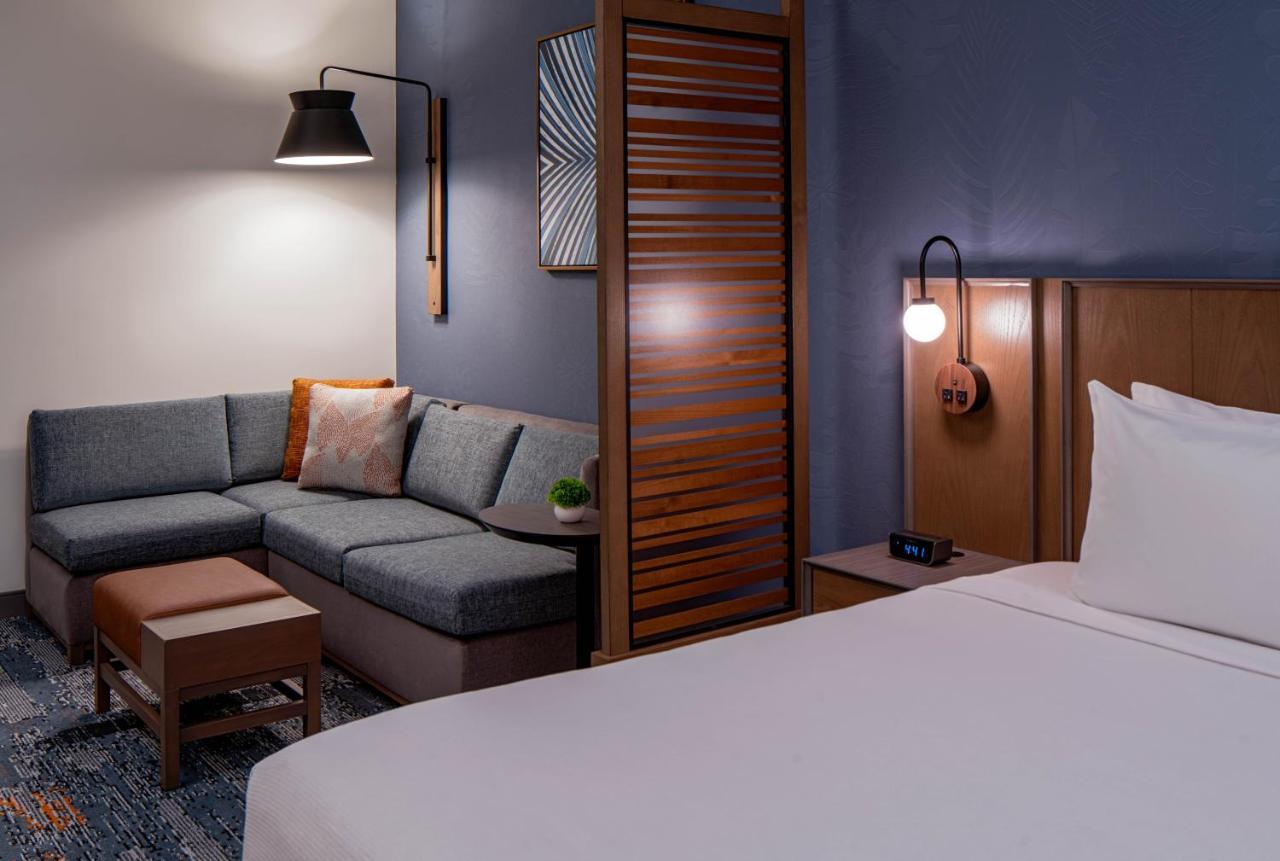 Hyatt Place Tampa Downtown Extérieur photo